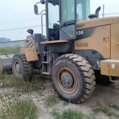 個(gè)人轉(zhuǎn)讓二手裝載機(jī)  可試車(chē)