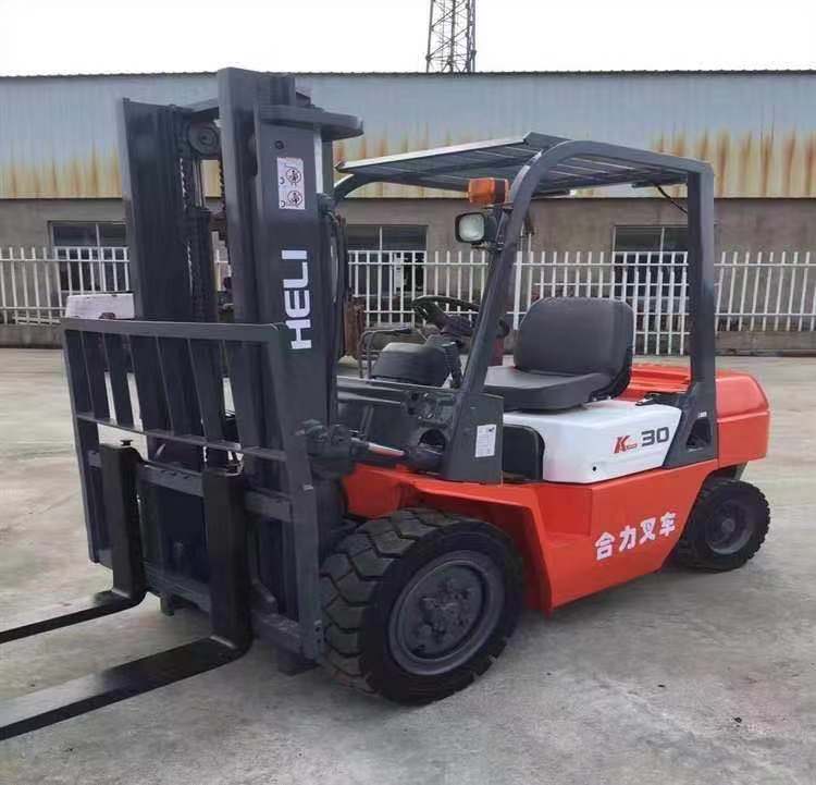 平?jīng)鍪卸植孳? 合力個人二手叉車  五噸二手叉車