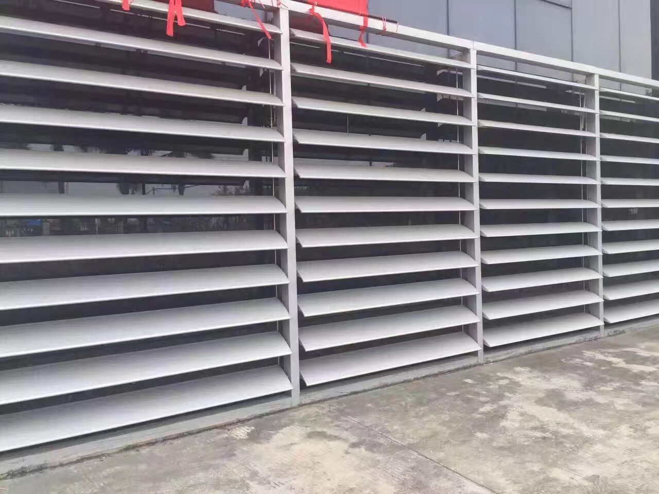 天津電動(dòng)遮陽百葉  電動(dòng)遮陽簾  維景電動(dòng)窗簾