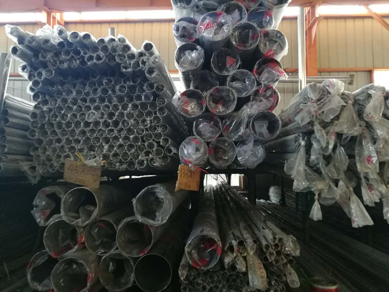 不銹鋼裝飾管 大量現貨 規(guī)格齊全
