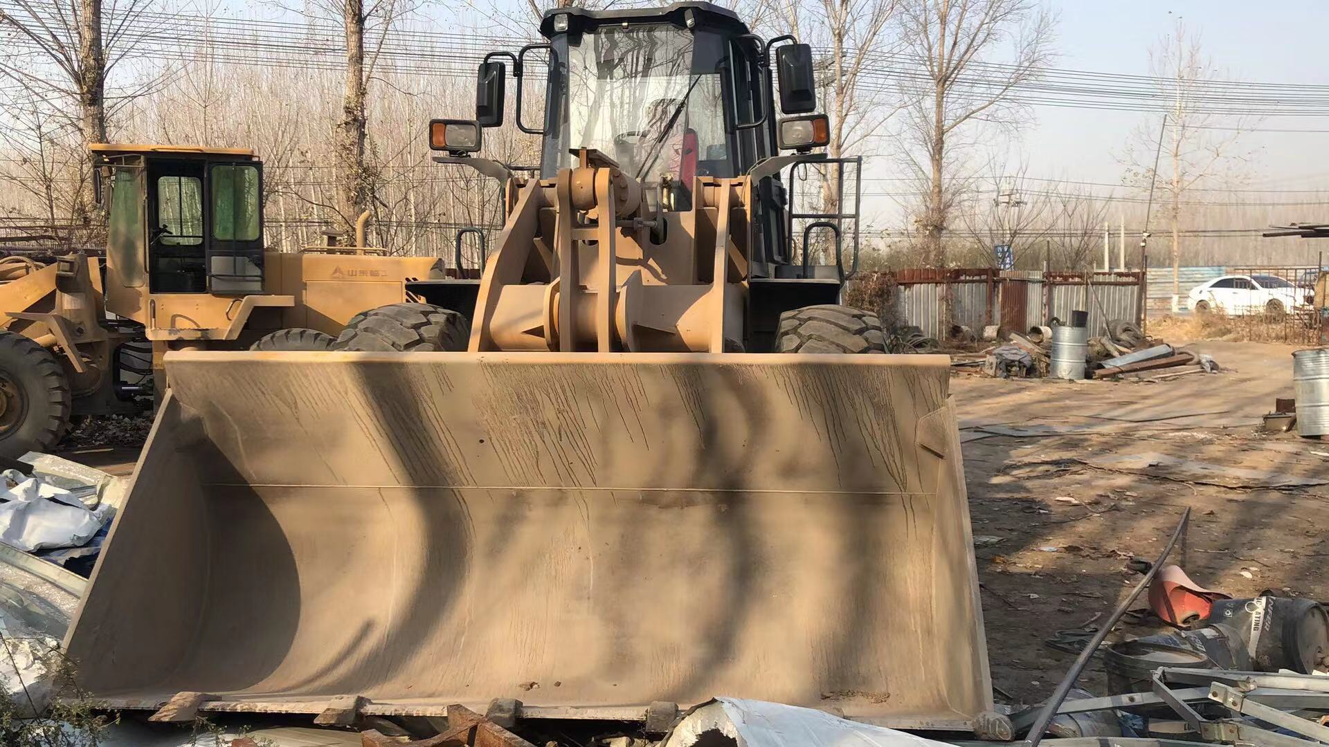 轉(zhuǎn)讓 個(gè)人二手30柳工裝載機(jī)個(gè)人料場用車
