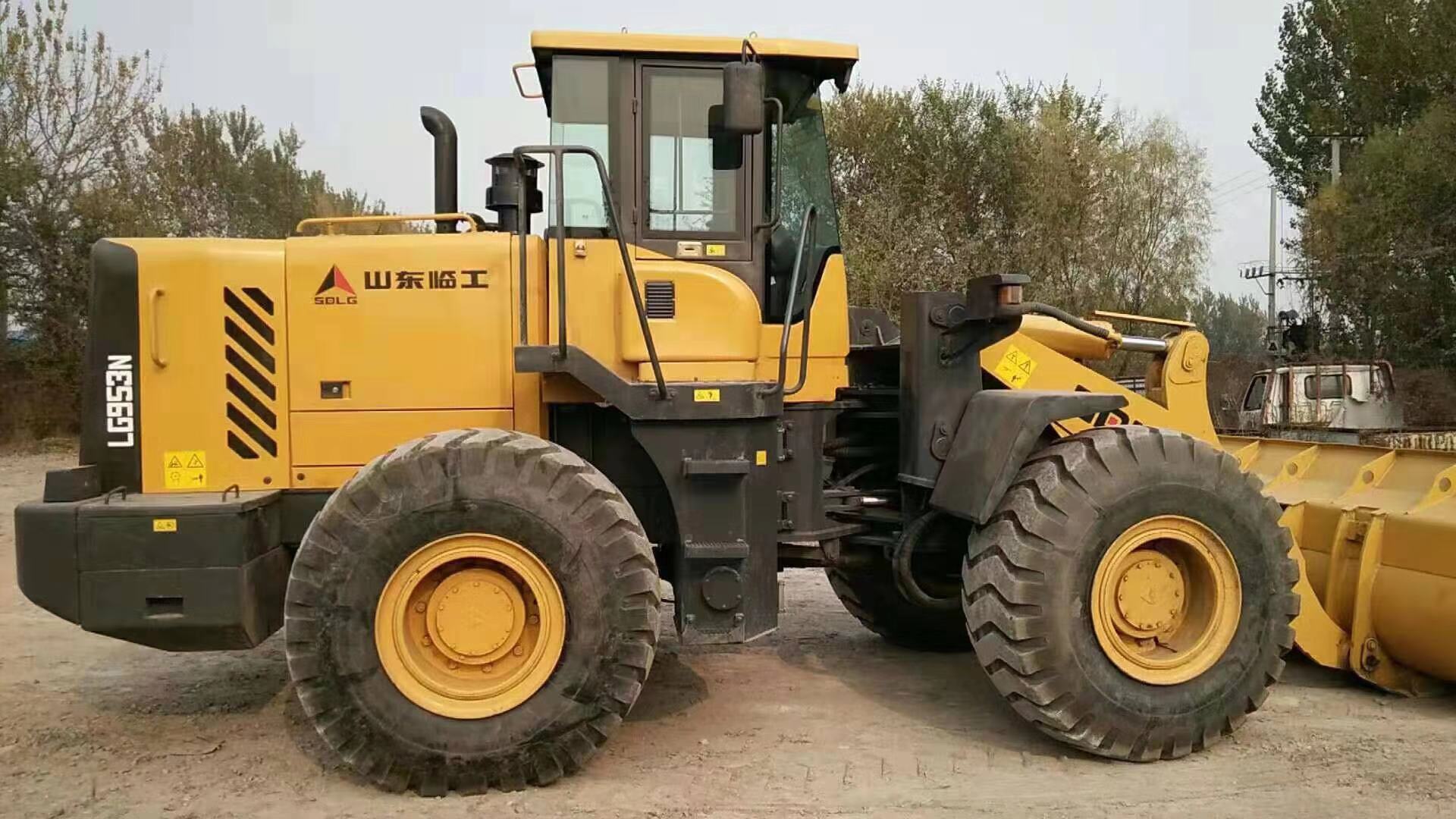 急轉(zhuǎn) 二手裝載機(jī)市場行情