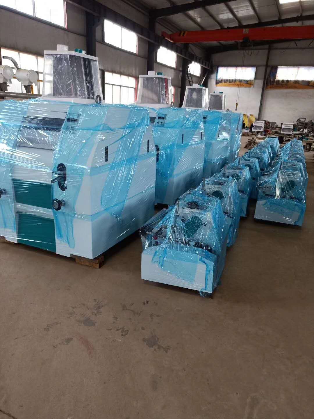 小型面粉機(jī) 小型雜糧磨粉機(jī) 小型面粉加工設(shè)備