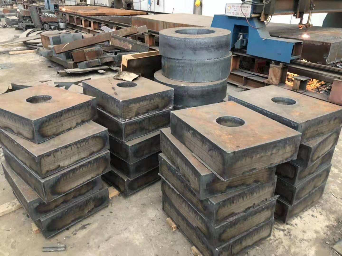 90mm個(gè)厚鋼板下料 45號(hào) 40Cr鋼板廠家 用途有哪些
