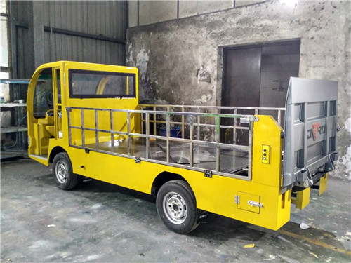 電瓶清運車