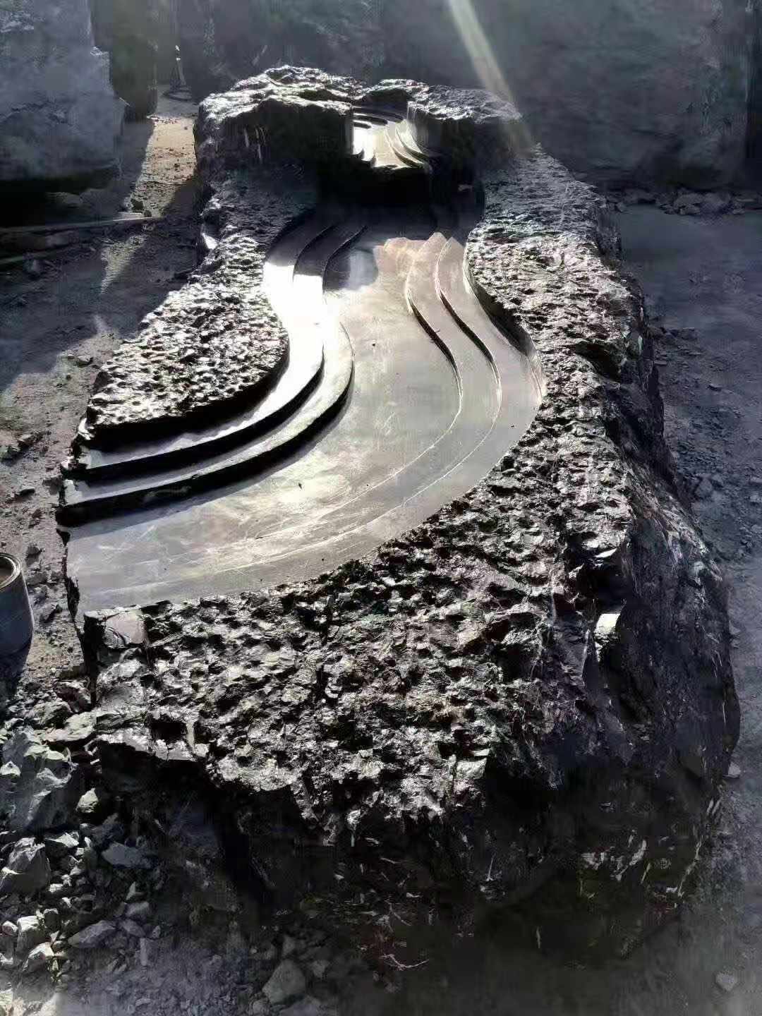 廣東庭院日式枯山水石頭 異形加工黑山石水缽定制